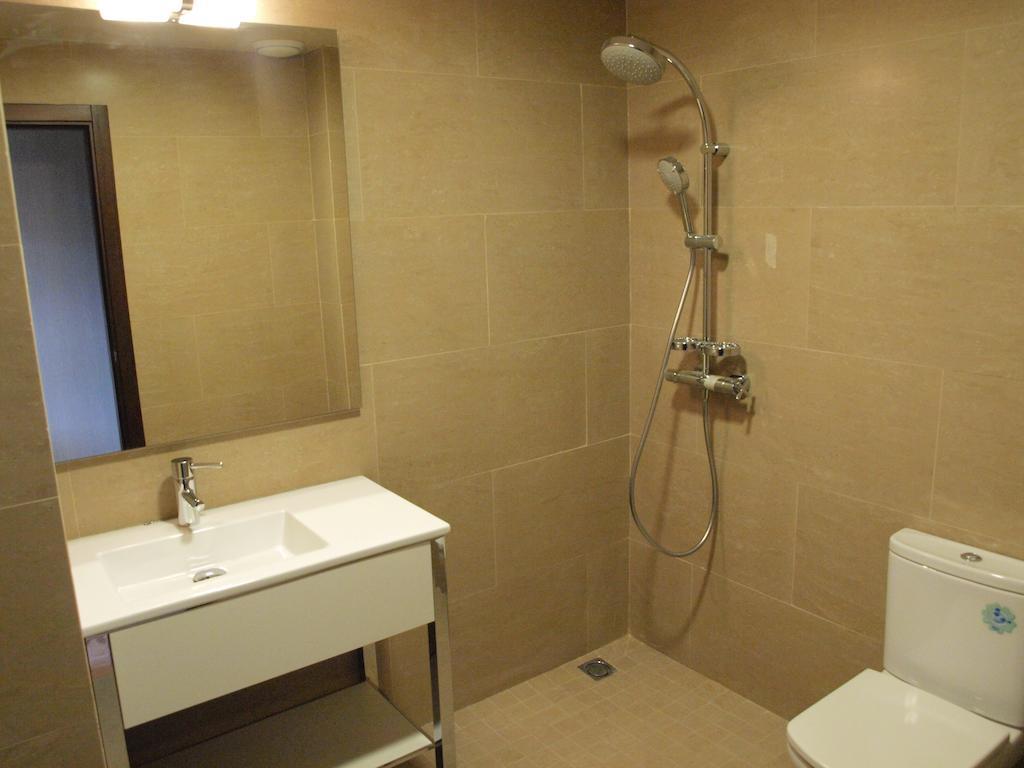 Dinastia Hotell Getafe Exteriör bild